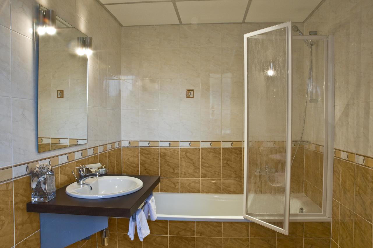 Hotel 4 Zona Sofia Extérieur photo